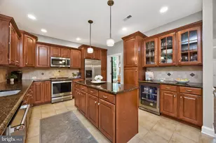 105 Janet Ln, Coatesville, PA 19320 - Photo 10