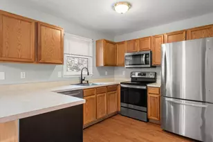 547 Pickering Station Dr, Chester Springs, PA 19425 - Photo 12