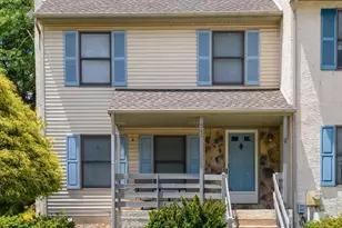 547 Pickering Station Dr, Chester Springs, PA 19425 - Photo 2