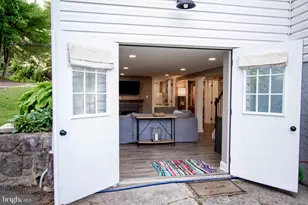 2056 Ridge Rd, Elverson, PA 19520 - Photo 2