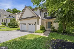 522 Raspberry Ln, West Chester, PA 19382 - Photo 4