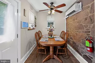 238 Brown St, Spring City, PA 19475 - Photo 14