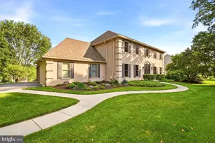 525 Beaumont Cir, West Chester, PA 19380 - Photo 10