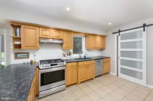 823 Countryside Dr, West Chester, PA 19380 - Photo 8