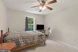 115 Burgundy Ln, Coatesville, PA 19320 - Photo 16