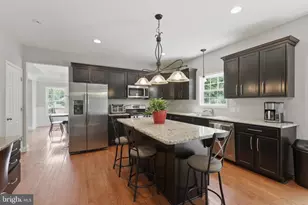 115 Burgundy Ln, Coatesville, PA 19320 - Photo 8