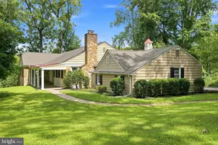 905 Newtown Rd, Devon, PA 19333 - Photo 1