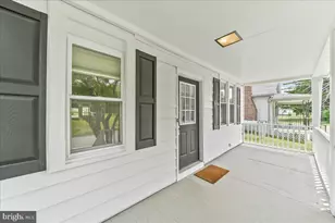 1019 Riverside Dr, Pottstown, PA 19465 - Photo 4