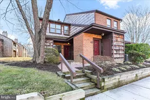 44 Witherspoon Ct, Tredyffrin, PA 19087 - Photo 1