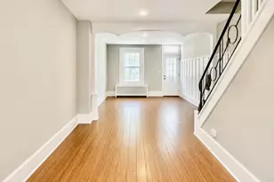 241 High St, Phoenixville, PA 19460 - Photo 2