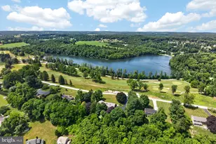 555 Country Club Rd, Coatesville, PA 19320 - Photo 6