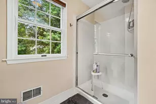 183 Pembrooke Cir, Phoenixville, PA 19460 - Photo 20