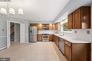 1026 Waltham Rd, Berwyn, PA 19312 - Photo 4