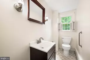 2113 Robin Ln, Pottstown, PA 19465 - Photo 16