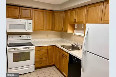 207 Walnut Hill Road #B14, West Chester, PA 19382 - Photo 2