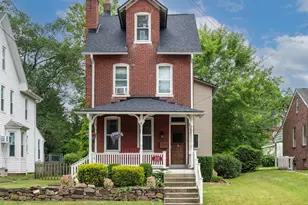 518 Broad St, Spring City, PA 19475 - Photo 4