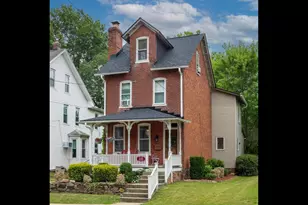 518 Broad St, Spring City, PA 19475 - Photo 2