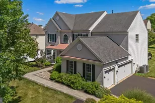 159 Applegate Dr, West Chester, PA 19382 - Photo 2