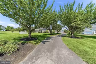 206 Crimson Dr, Oxford, PA 19363 - Photo 2