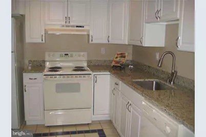 205 Bernard Ct, Chesterbrook, PA 19087 - Photo 6