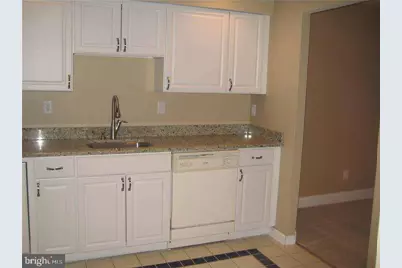 205 Bernard Ct, Chesterbrook, PA 19087 - Photo 4