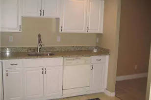 205 Bernard Ct, Chesterbrook, PA 19087 - Photo 4