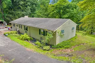 2253 Jones Rd, Pottstown, PA 19465 - Photo 2