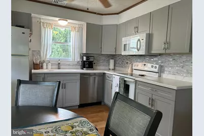 138 E Seven Stars Road, Phoenixville, PA 19460 - Photo 4