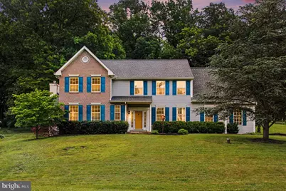324 Martingale Circle, Coatesville, PA 19320 - Photo 2