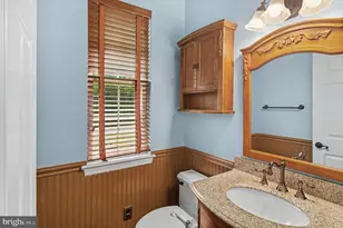 324 Martingale Cir, Coatesville, PA 19320 - Photo 18