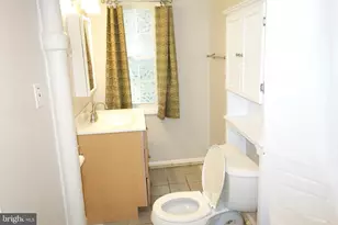 112 S 4th St, Oxford, PA 19363 - Photo 8
