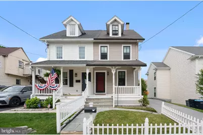 47 Walnut Avenue, Berwyn, PA 19312 - Photo 1