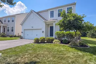 823 S Haines Cir, Downingtown, PA 19335 - Photo 2