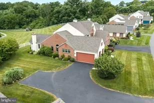 85 Ascot Dr, Elverson, PA 19520 - Photo 6