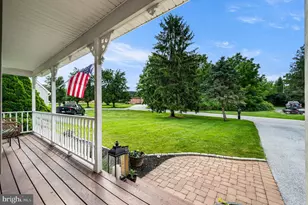 95 Greenview Dr, West Chester, PA 19382 - Photo 4