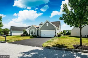 443 Hallman Ct, Downingtown, PA 19335 - Photo 2