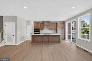 44 Grayson Ln, Downingtown, PA 19335 - Photo 4