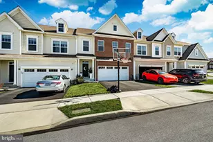 25 N Tompkins Square, Downingtown, PA 19335 - Photo 4