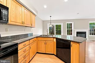 302 Brighton Circle, Devon, PA 19333 - Photo 8
