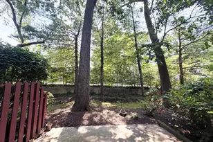 302 Brighton Circle, Devon, PA 19333 - Photo 2