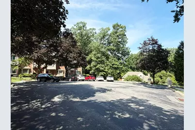 302 Brighton Circle, Devon, PA 19333 - Photo 4