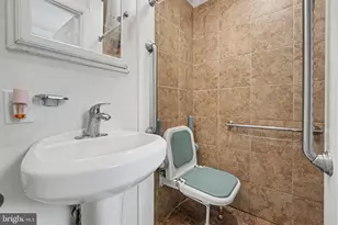 100 Poplar St, West Chester, PA 19382 - Photo 20
