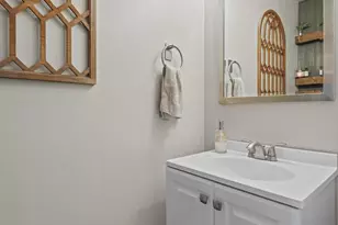 646 Lancaster Ct, Downingtown, PA 19335 - Photo 6