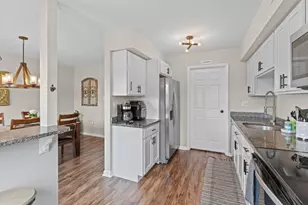 646 Lancaster Ct, Downingtown, PA 19335 - Photo 14