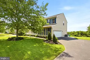 123 Riverside Ln, Coatesville, PA 19320 - Photo 4