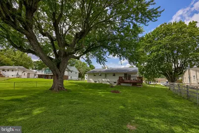422 Chesterfield Drive, Downingtown, PA 19335 - Photo 2