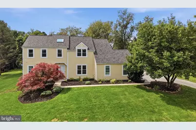 422 S Saddlebrook Circle, Chester Springs, PA 19425 - Photo 2