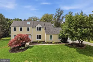 422 S Saddlebrook Cir, Chester Springs, PA 19425 - Photo 2
