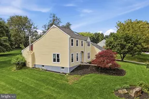 422 S Saddlebrook Cir, Chester Springs, PA 19425 - Photo 4