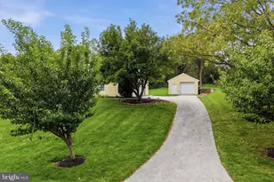 422 S Saddlebrook Cir, Chester Springs, PA 19425 - Photo 6